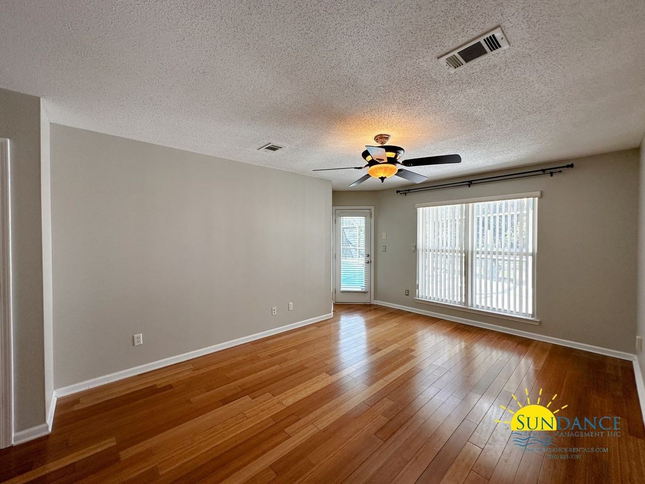 1034 Arthur Ashe Ct - Photo 6 of 34