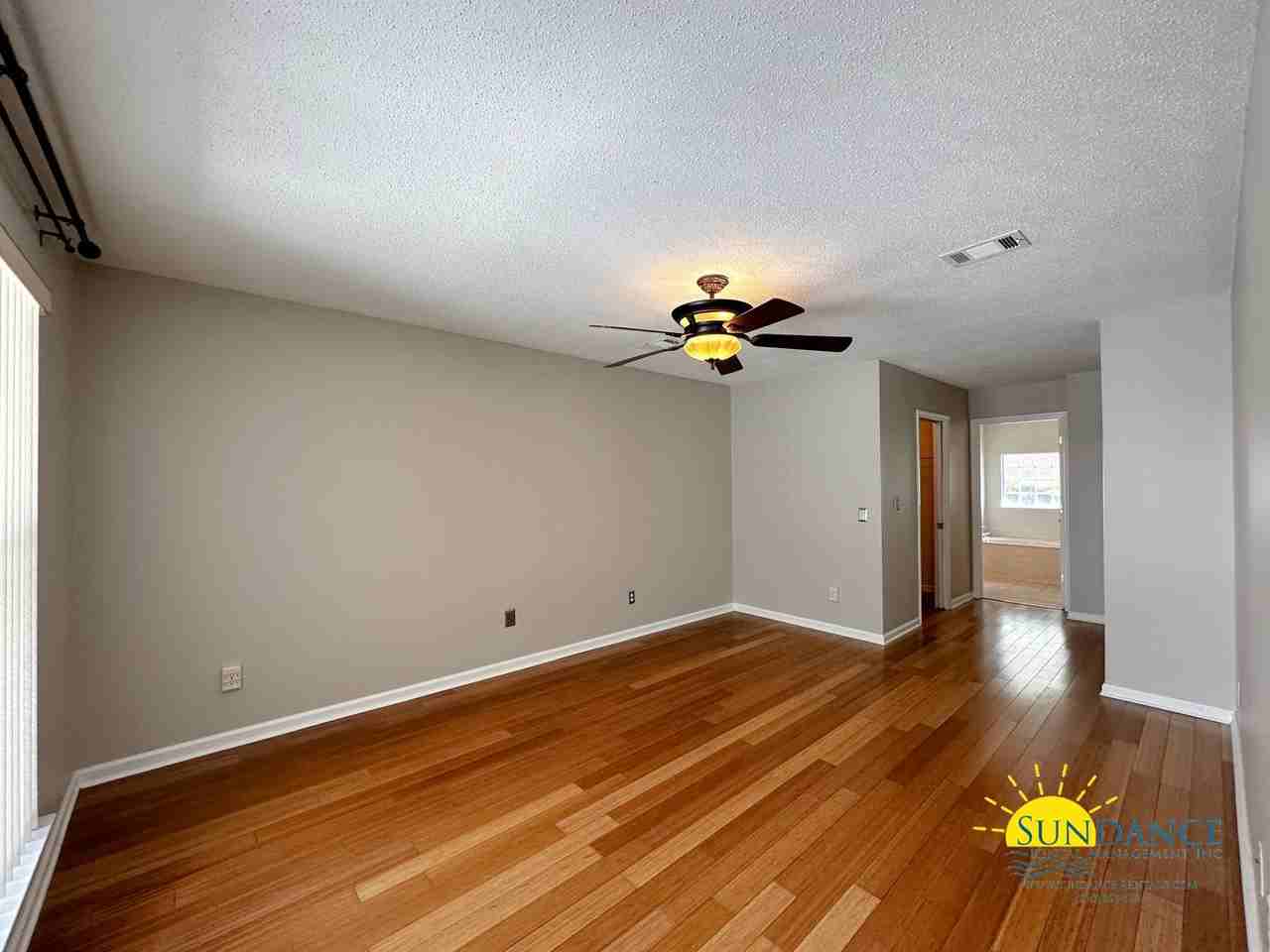 1034 Arthur Ashe Ct - Photo 7 of 34