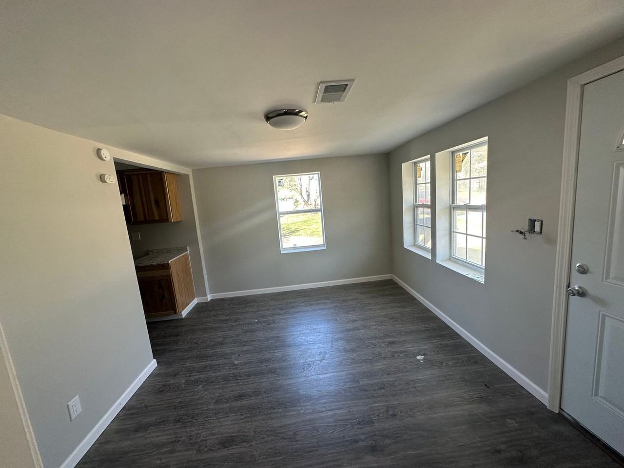 1414 N Braden Ave - Photo 6 of 16