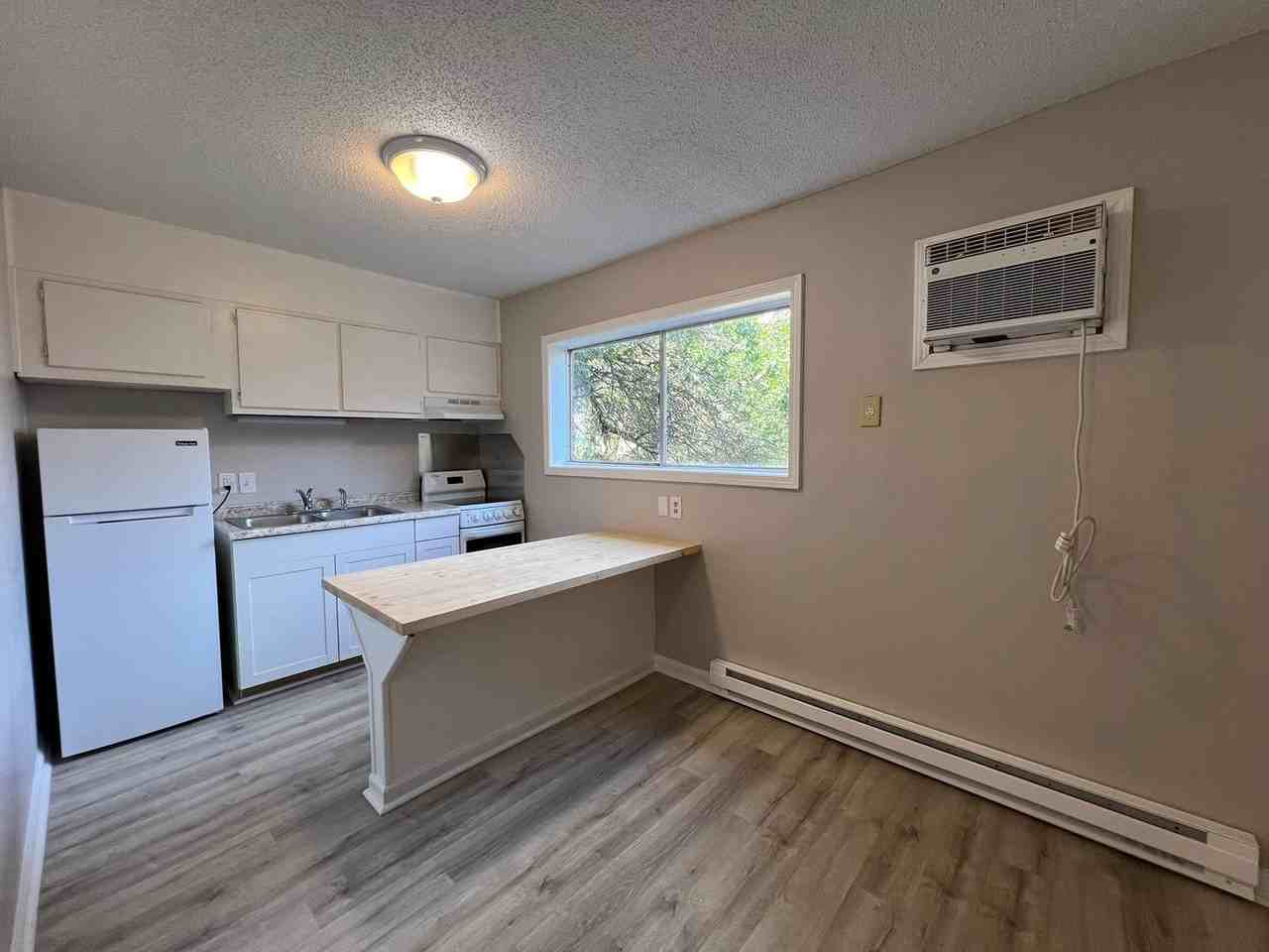 404 18th Ave. N. - Photo 3 of 19