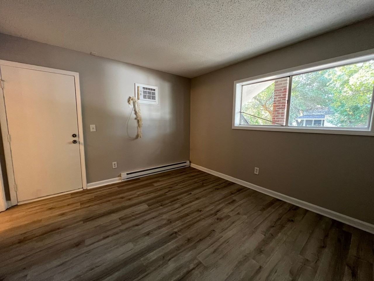 404 18th Ave. N. - Photo 4 of 19