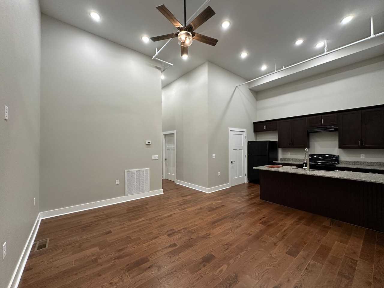 151 W Main St #2 - Photo 5 of 15