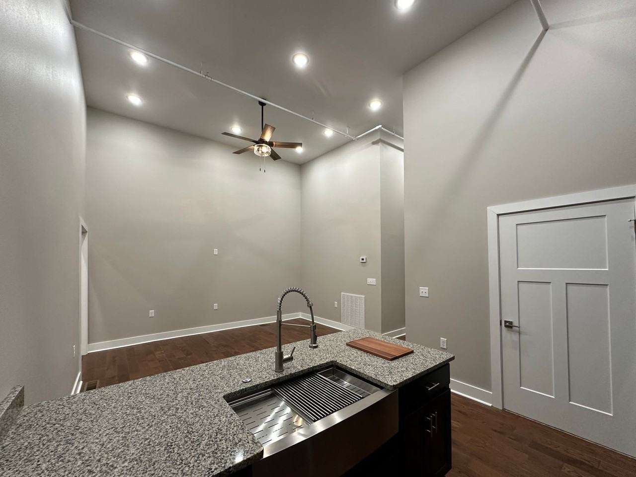 151 W Main St #2 - Photo 6 of 15
