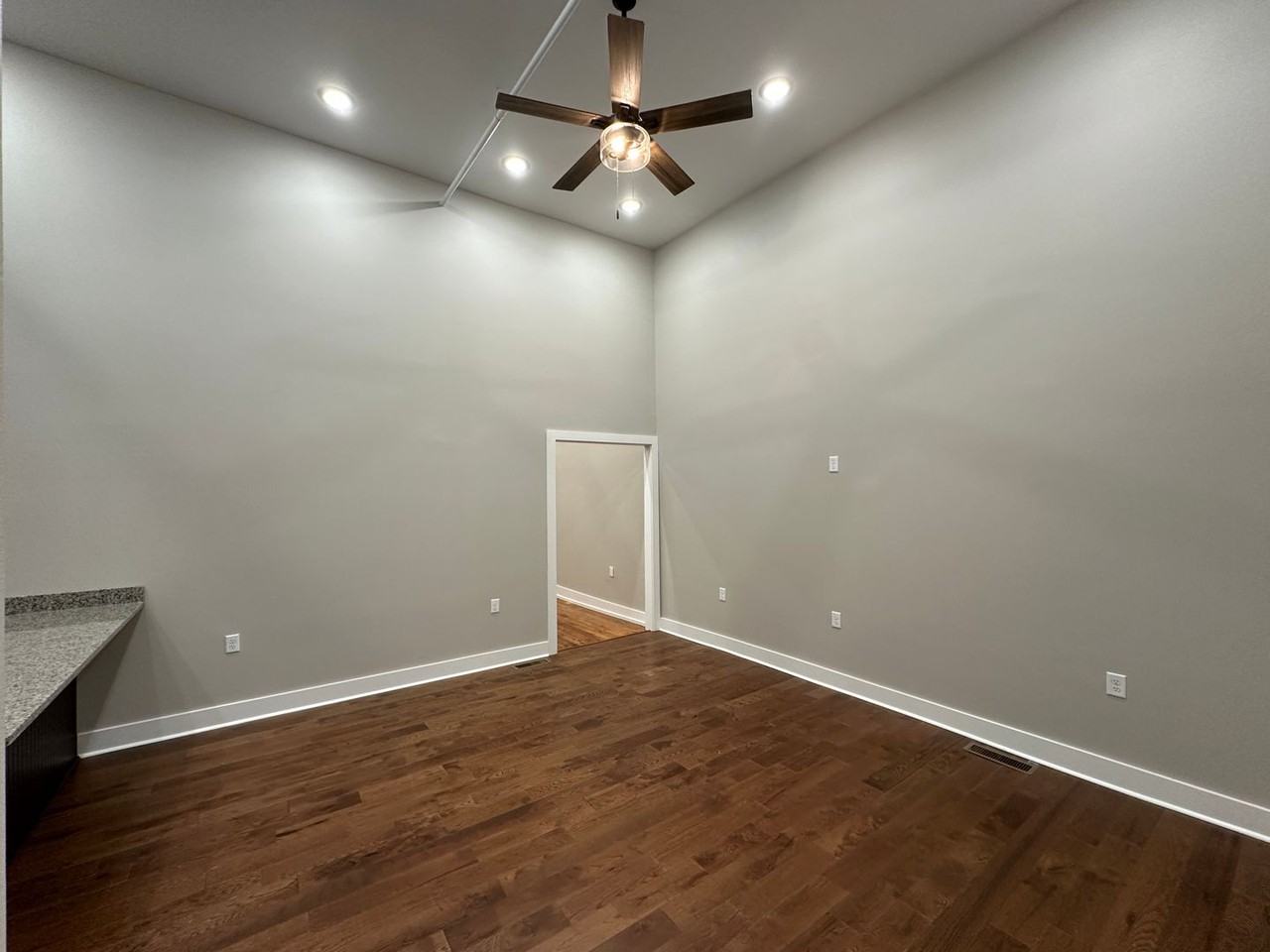 151 W Main St #2 - Photo 7 of 15