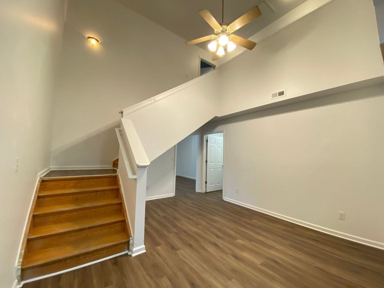 215 W College Ave - Photo 5 of 6