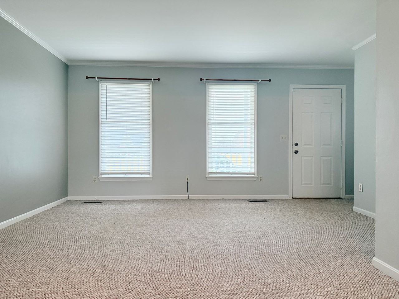 451 S Spinnaker Ln - Photo 2 of 12