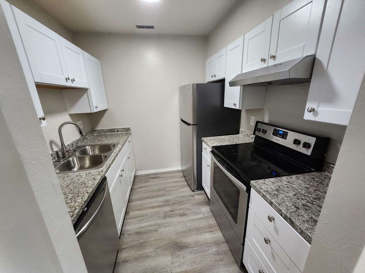 1835 ZEBULON DRIVE - Photo 3 of 15