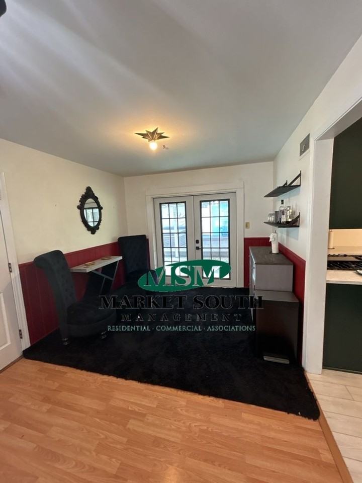 319 Sharondale Rd - Photo 2 of 25