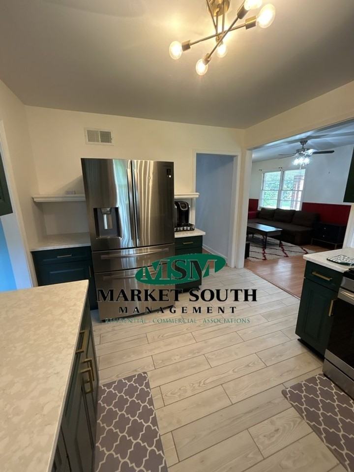 319 Sharondale Rd - Photo 4 of 25