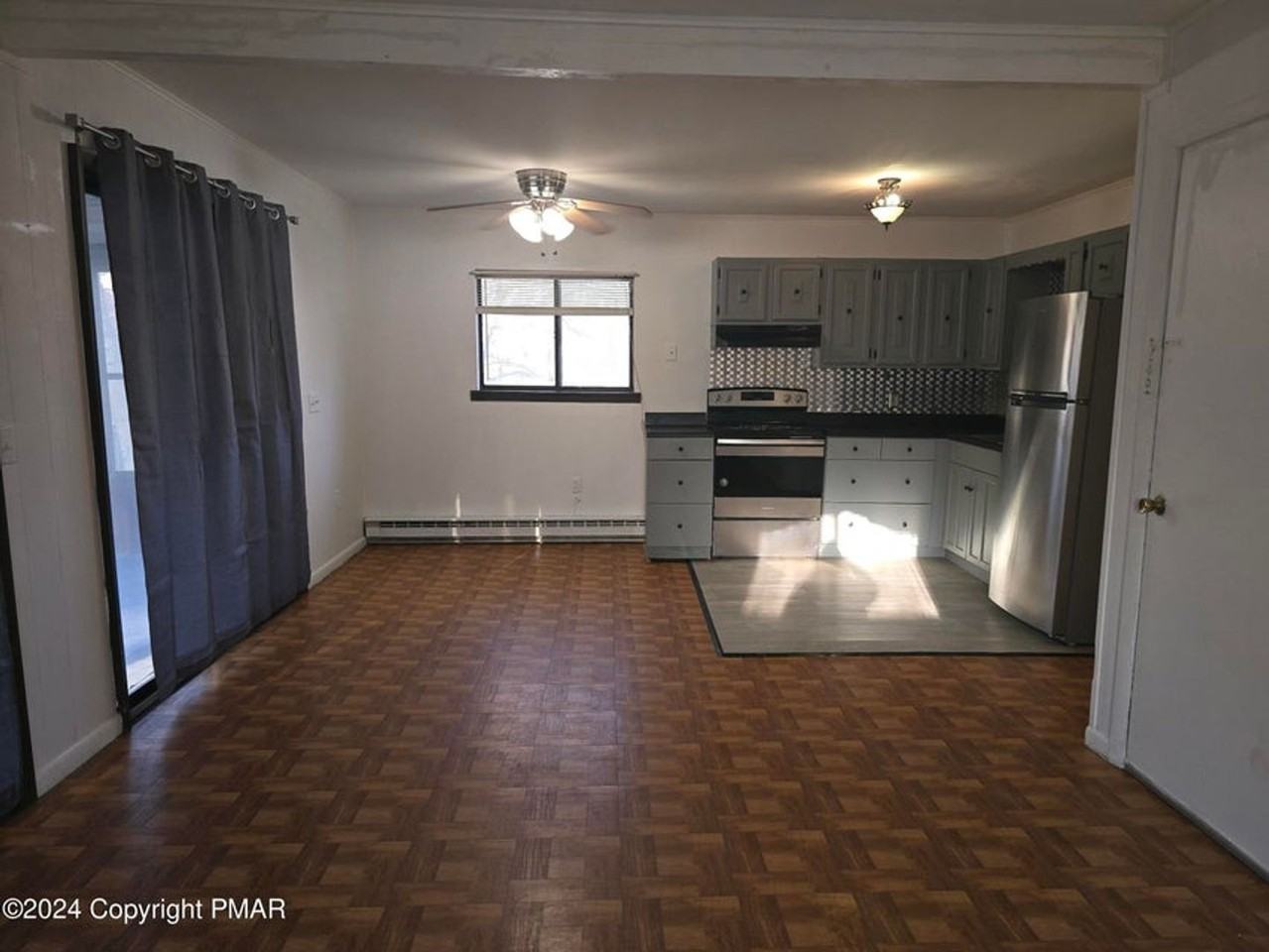 1949 Horseshoe Bnd - Photo 3 of 19