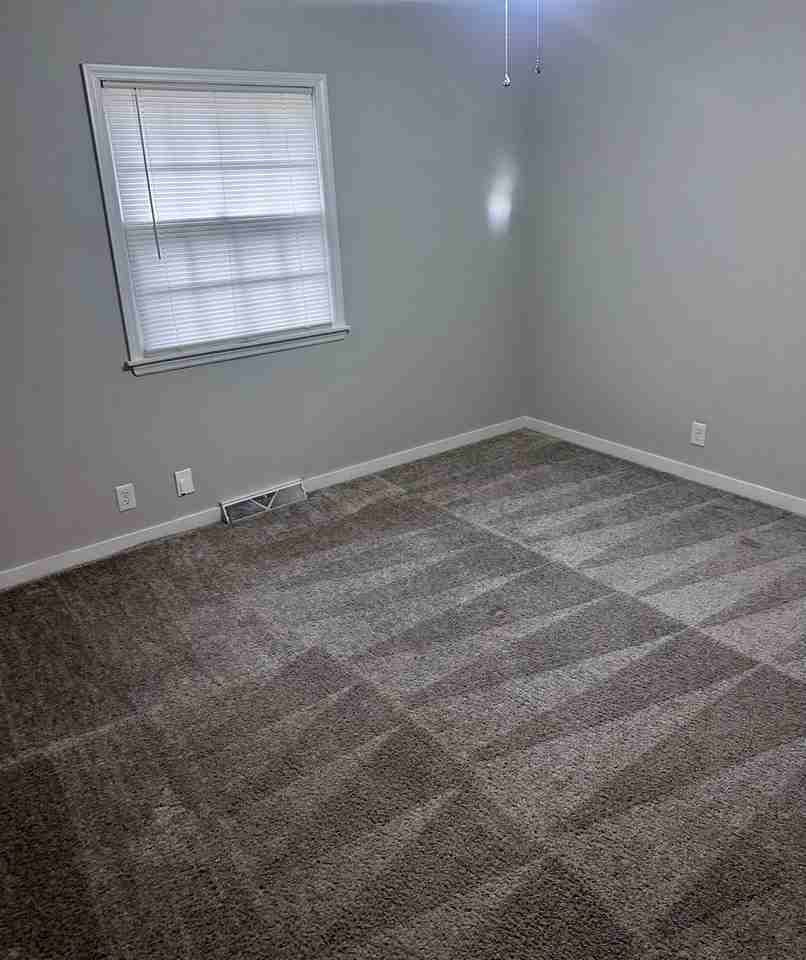 2314 Glenoak Dr - Photo 3 of 17