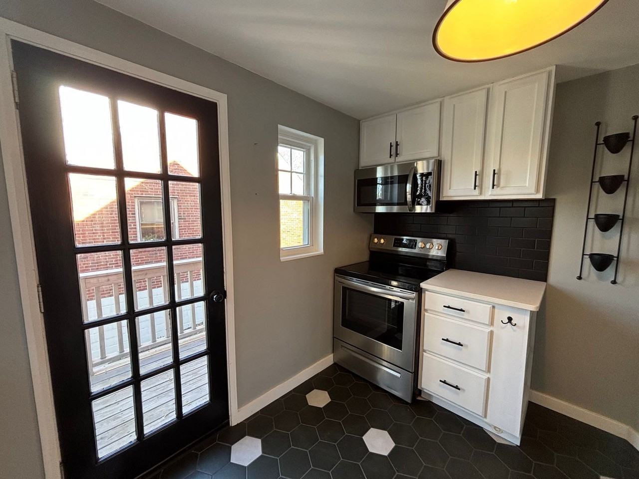 951 Corace Drive - Photo 3 of 16