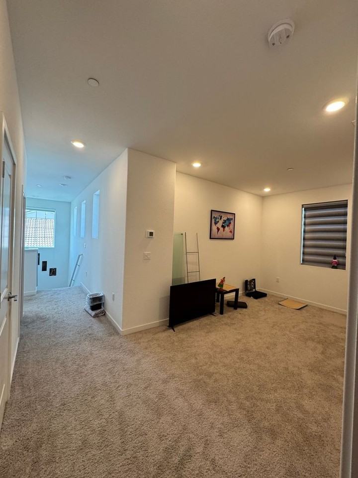 1030 Shearwater Rd - Photo 3 of 10