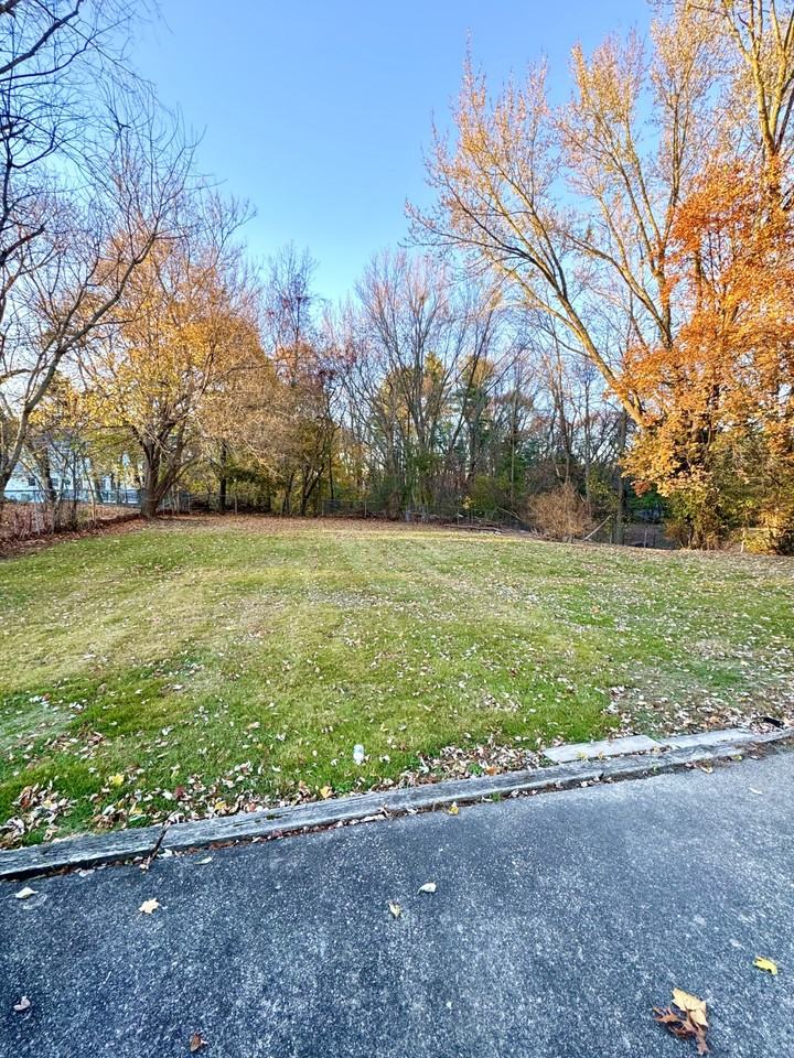 1088 S Franklin St #2 - Photo 2 of 9