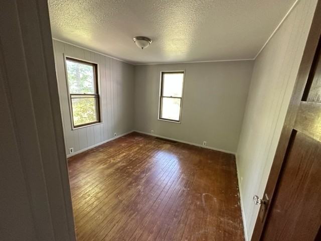 177 Hilton Avenue Unit 1 - Photo 3 of 18