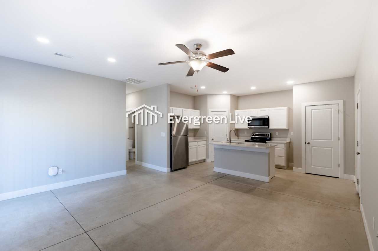 223 E Northern Ct - Photo 6 of 25