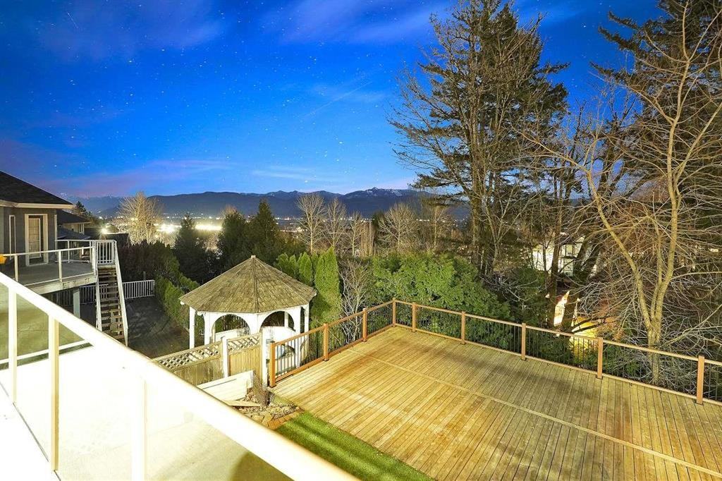 35942 Marshall Road - Photo 2 of 8