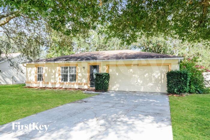 206 Wild Forrest Dr - Photo 3 of 17