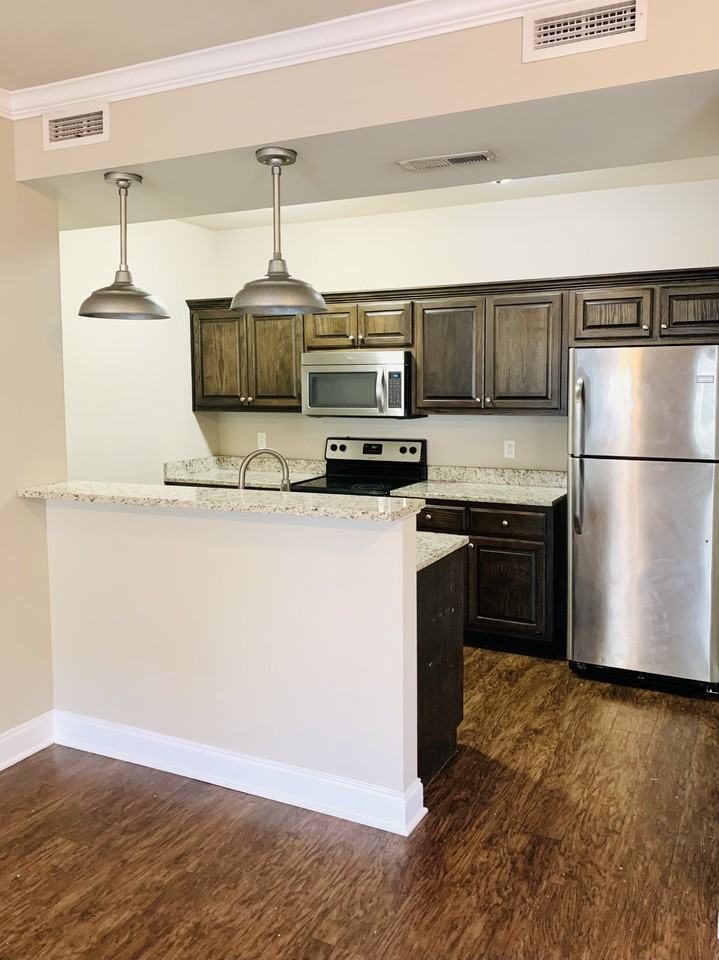 105 Riverwood Ave #C101 - Photo 4 of 11
