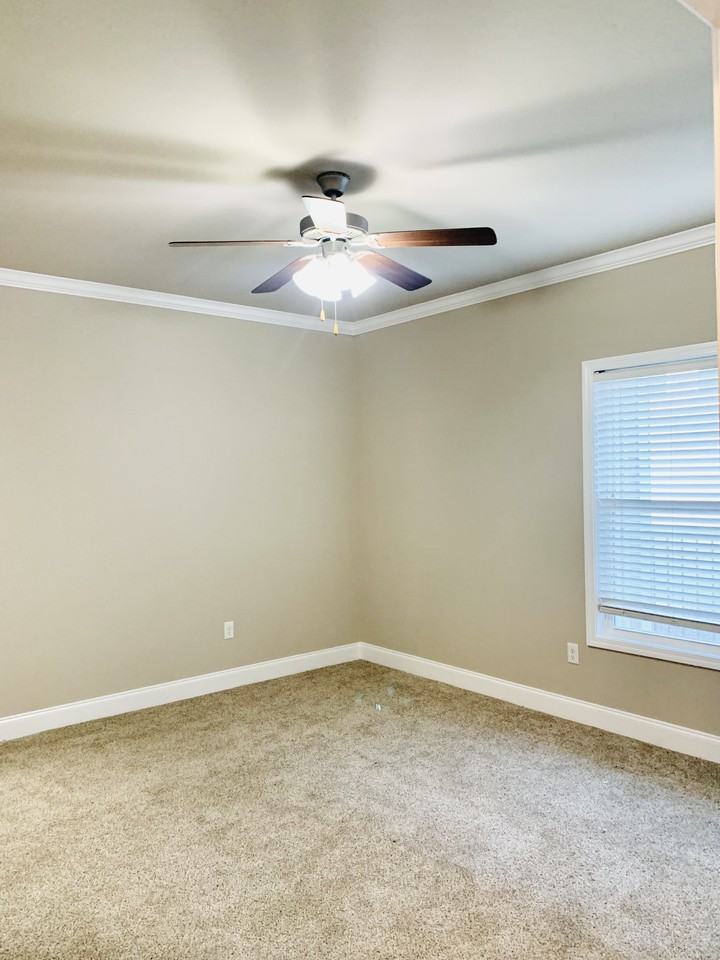 105 Riverwood Ave #C101 - Photo 7 of 11