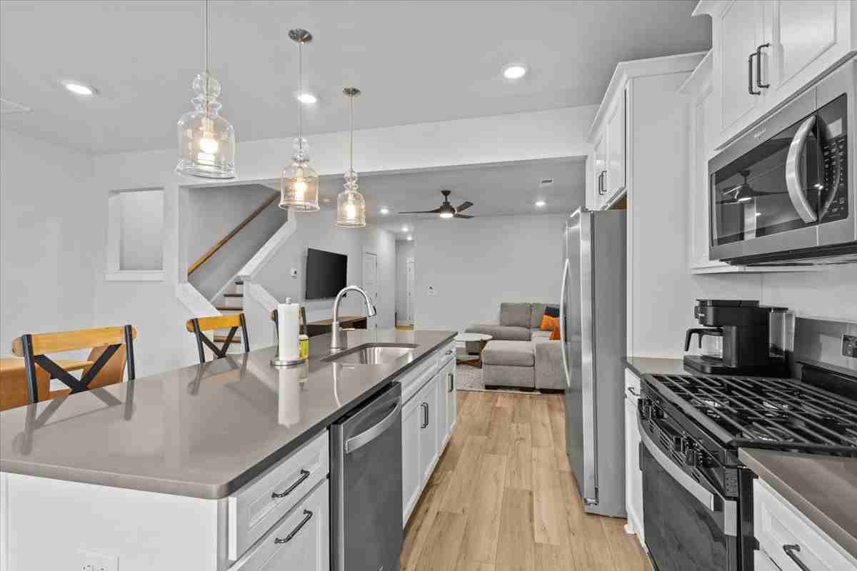 300 Marston Ln #300 - Photo 4 of 21