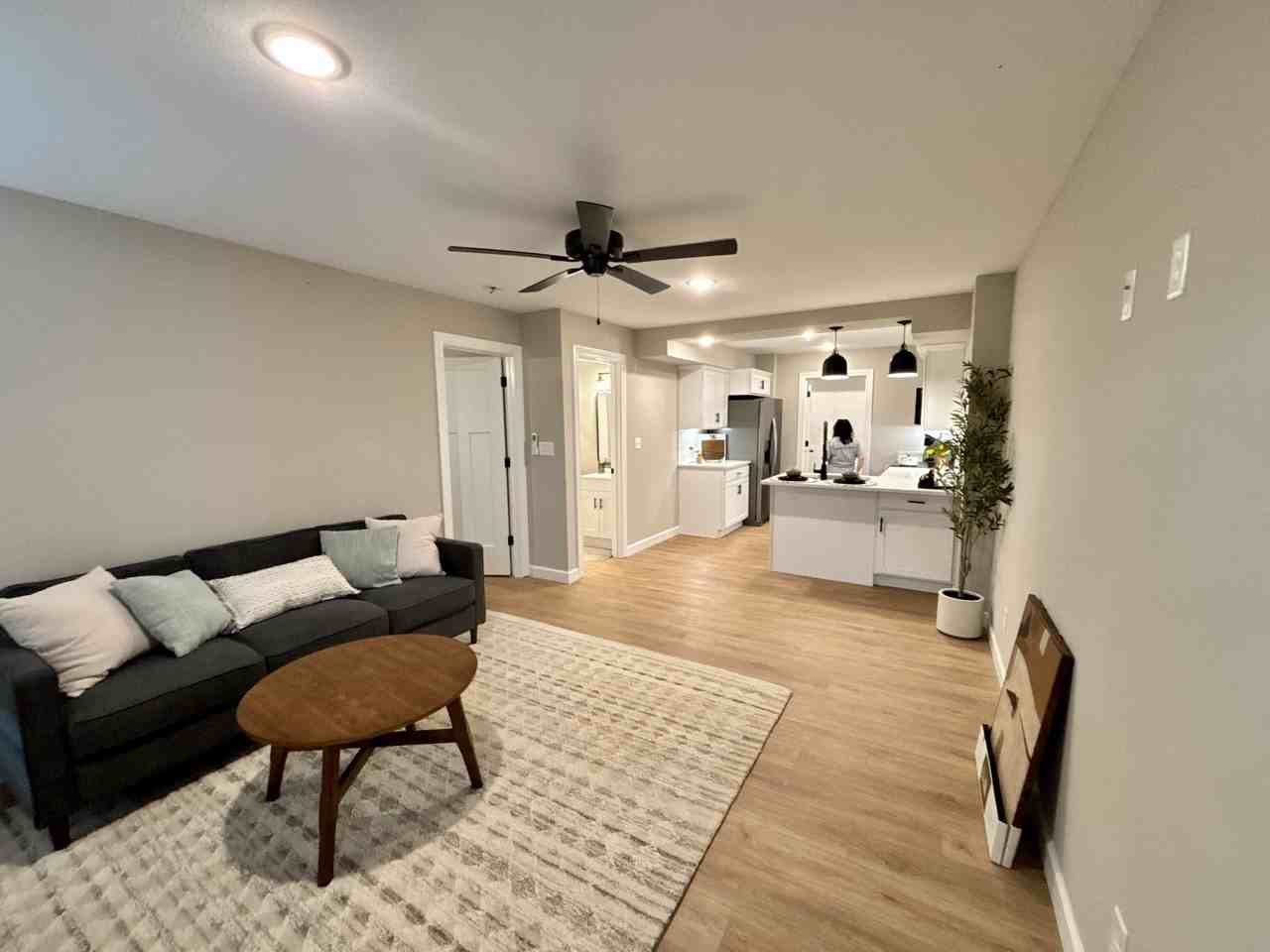 110 Sierra Cir #B - Photo 4 of 24