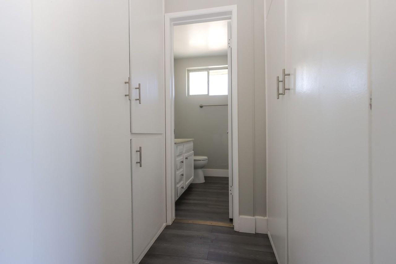 La Casa Blanca - Photo 6 of 13