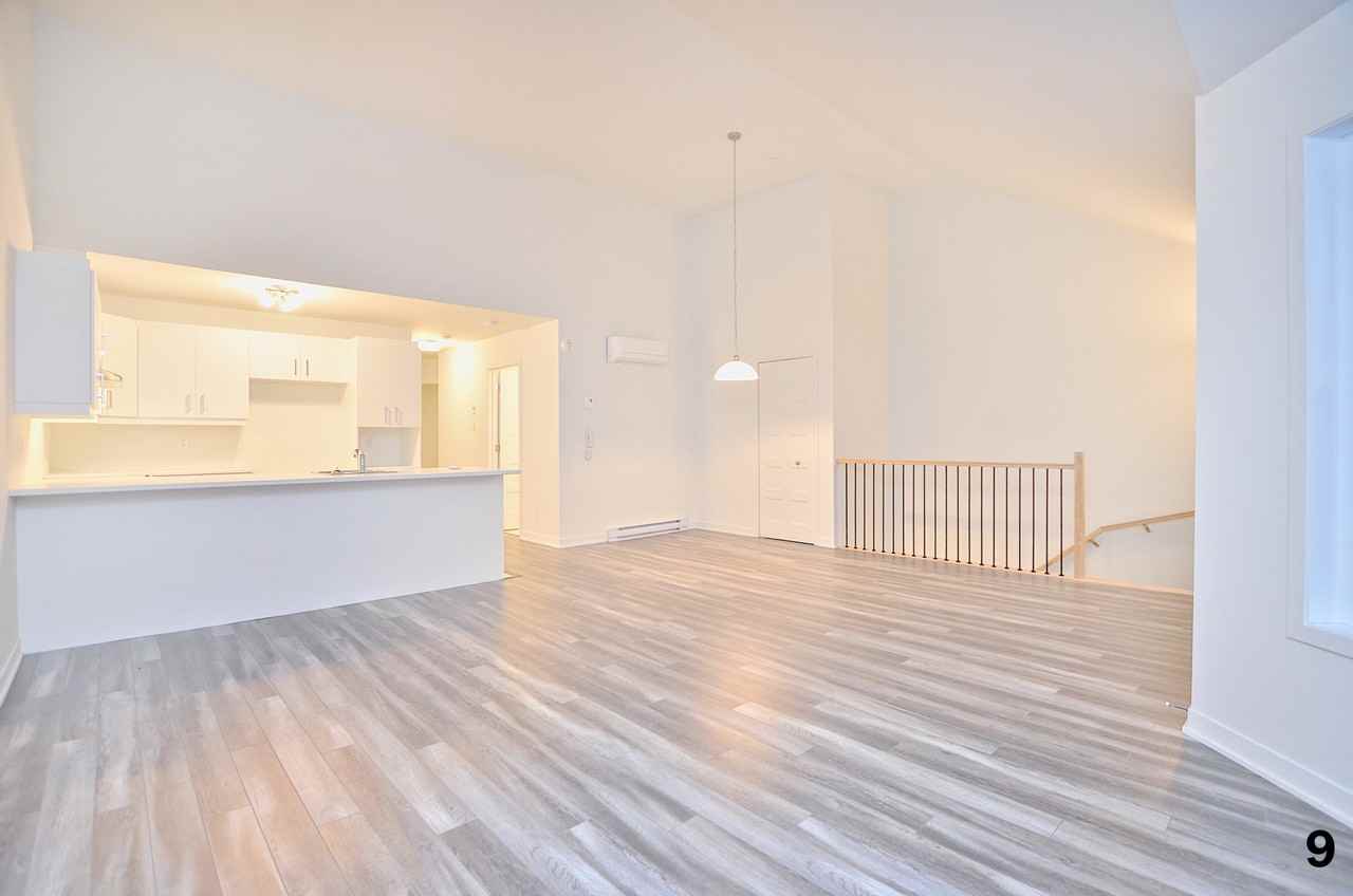 1511 Av De La Gare #1511 - Photo 3 of 10