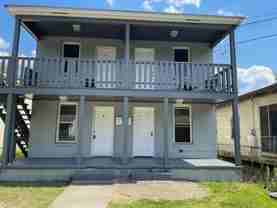 824 E Polk St - Photo 1 of 1