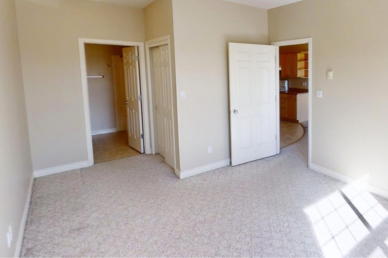 9914 101 Avenue - 307Renaissance #307 - Photo 7 of 11