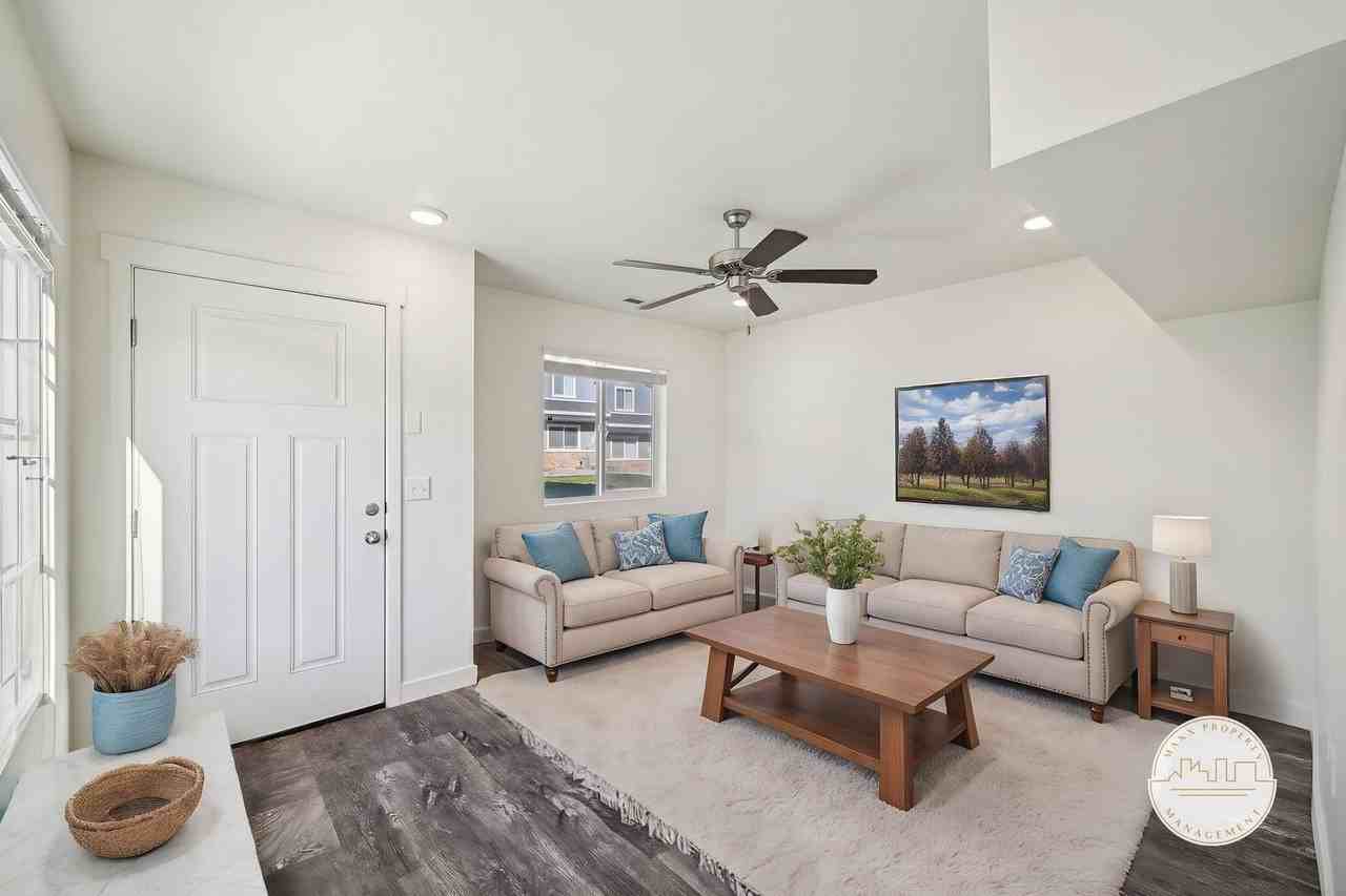 4319 E Parnell Ln - Photo 2 of 25