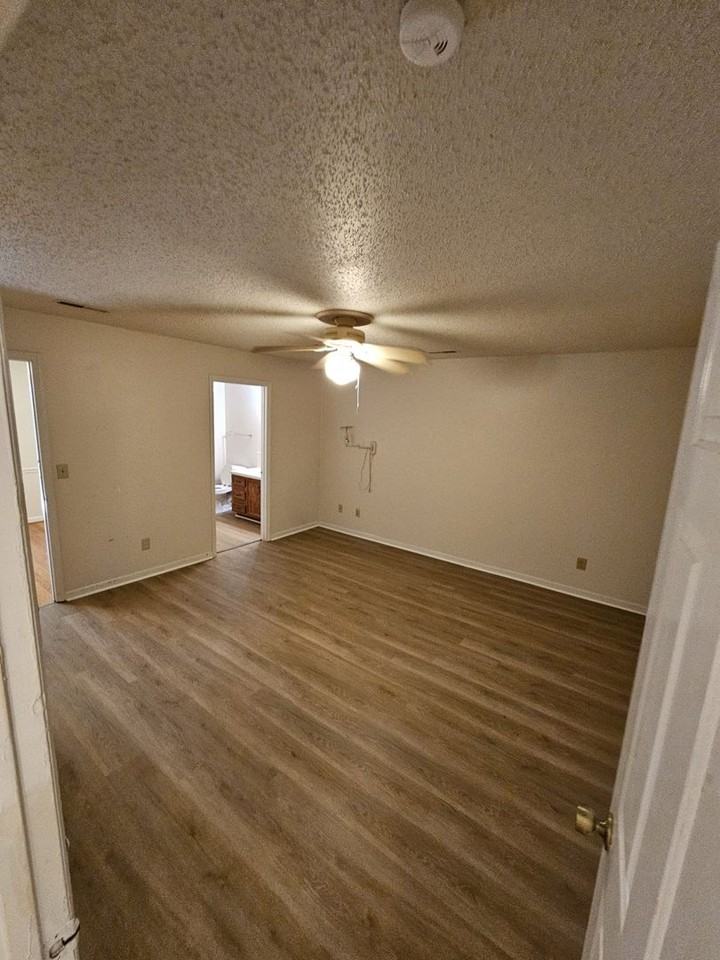 225 Olde Vineyard Ct - Photo 6 of 8