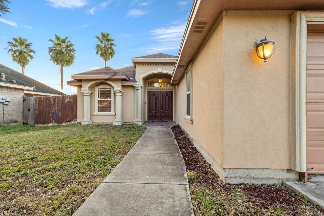 610 Violet Ln - Photo 2 of 22