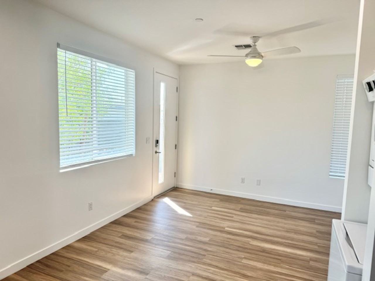 2950 N. 29th Pl - Photo 4 of 16