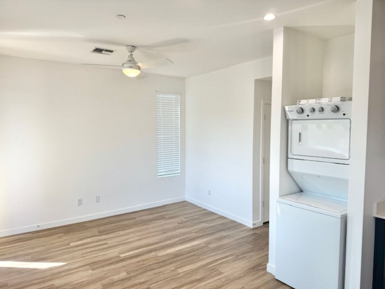 2950 N. 29th Pl - Photo 5 of 16