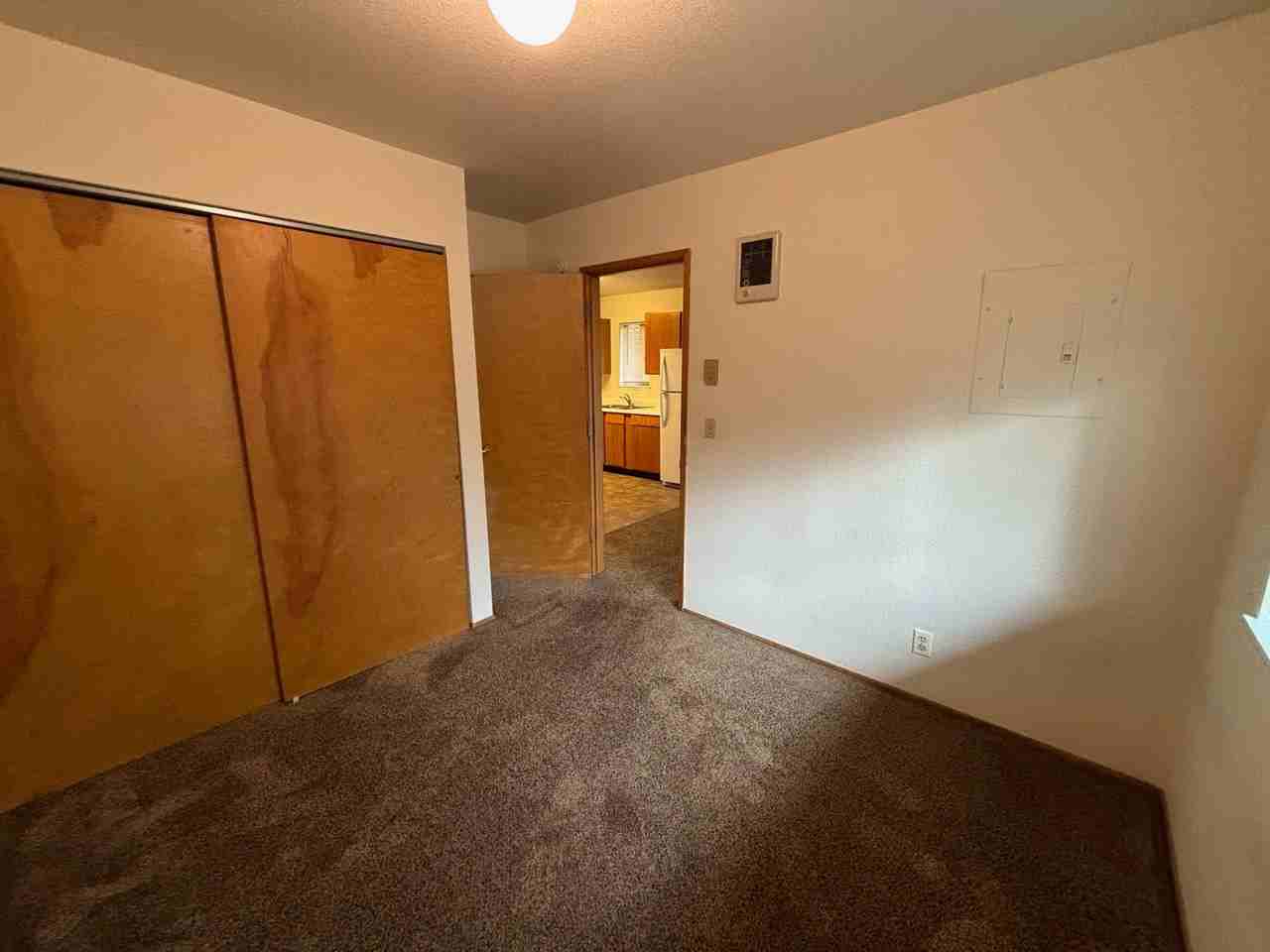 P1565 - Photo 7 of 9