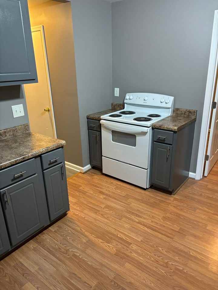 400 Walker Ave - Photo 4 of 13