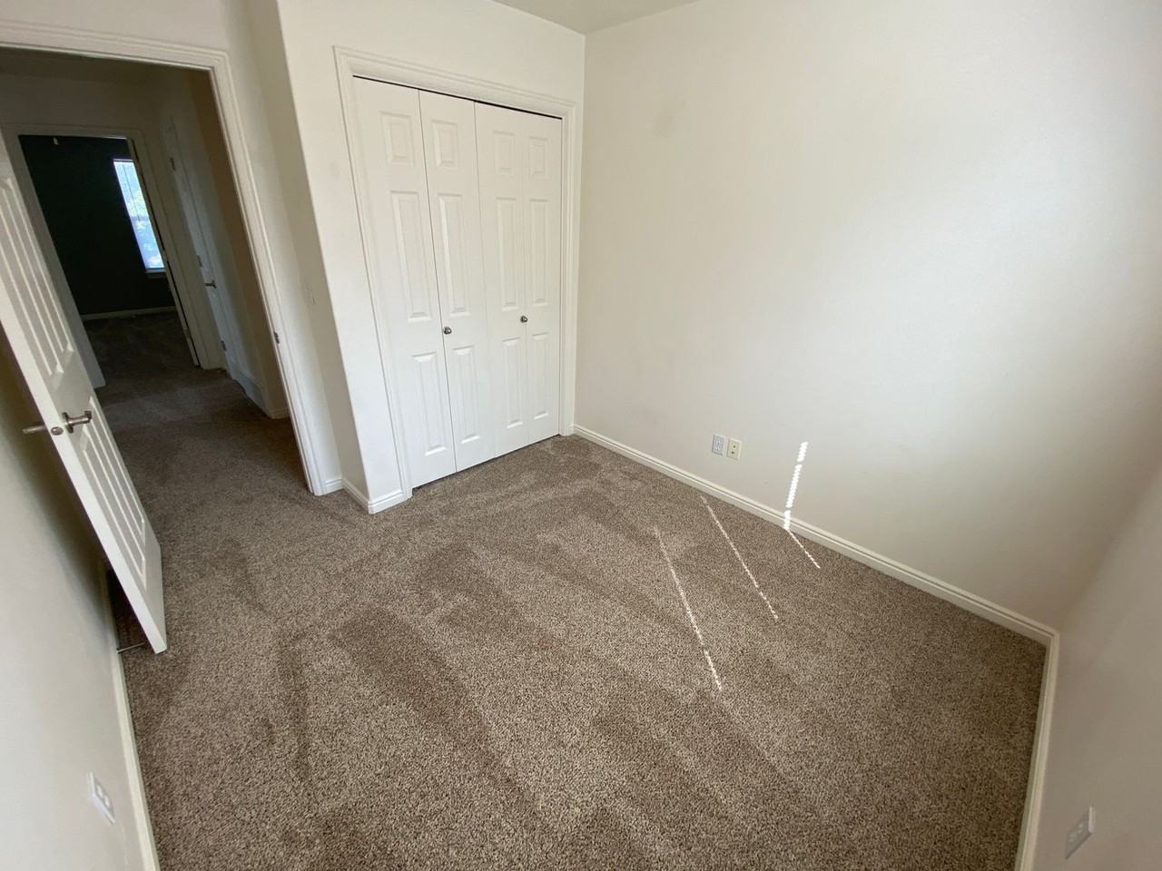 973 S 810 E - Photo 7 of 10