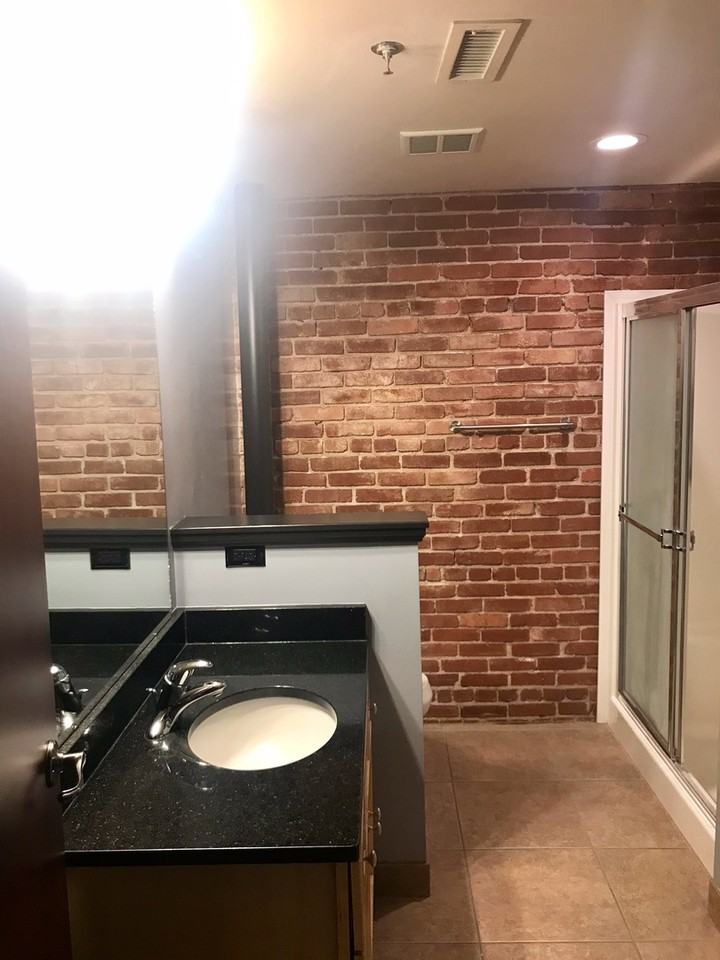 431 W Walnut St #C - Photo 3 of 23