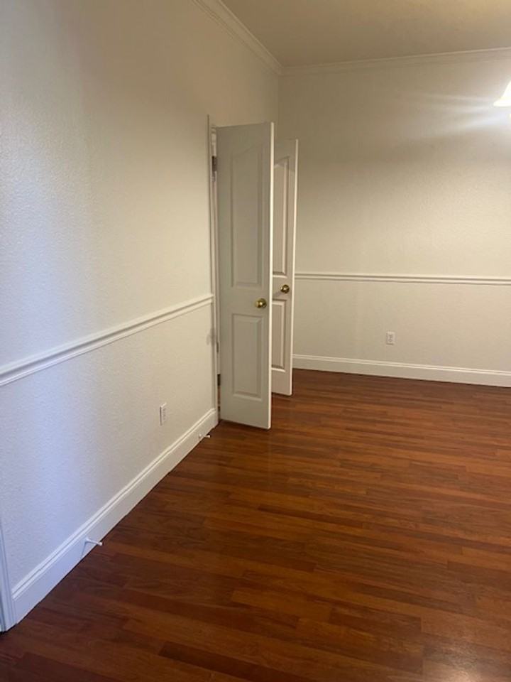 417 Keenland Dr - Photo 5 of 47