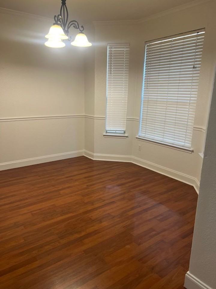 417 Keenland Dr - Photo 6 of 47