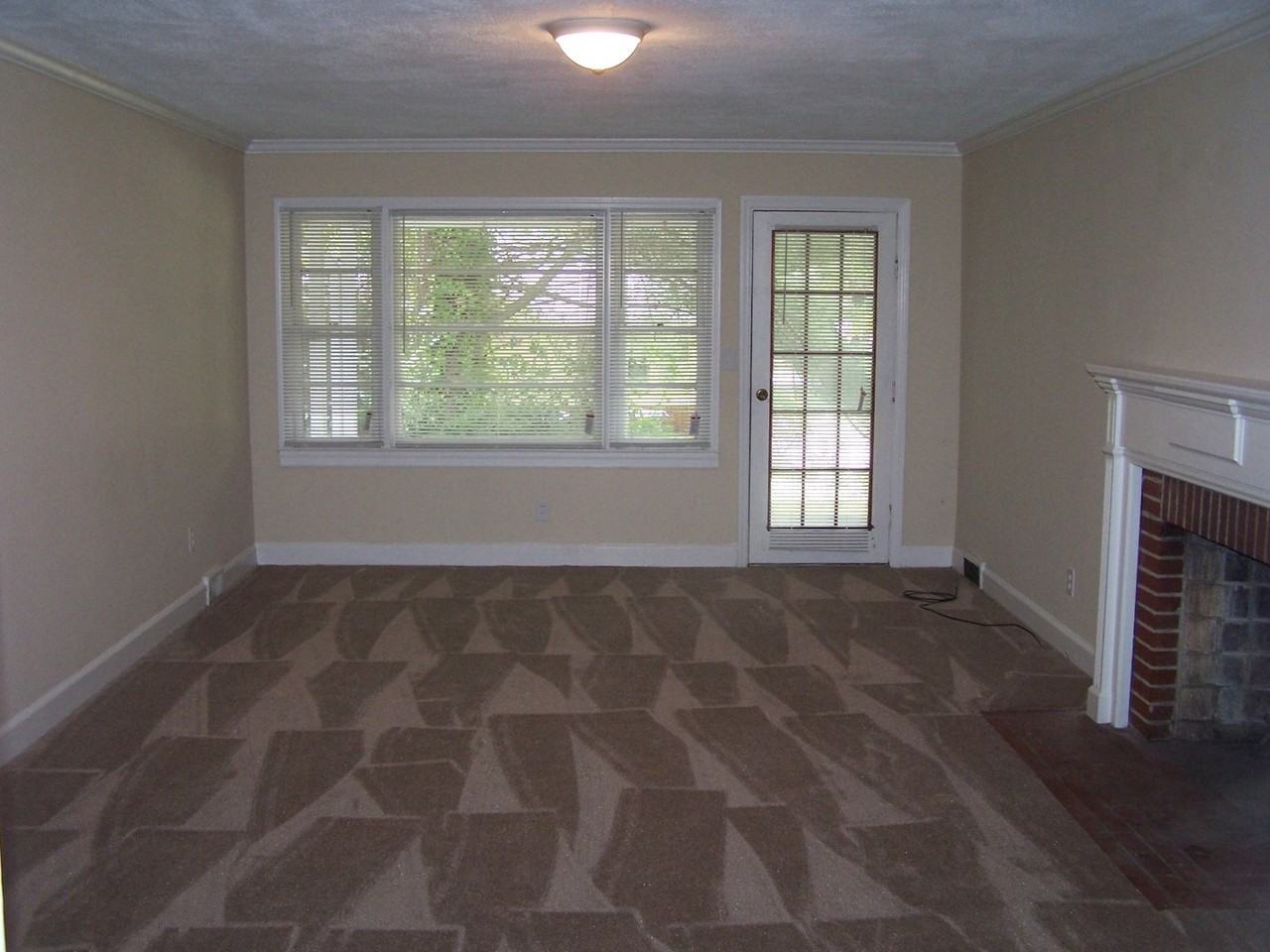 3818 Cavalier Dr - Photo 2 of 6