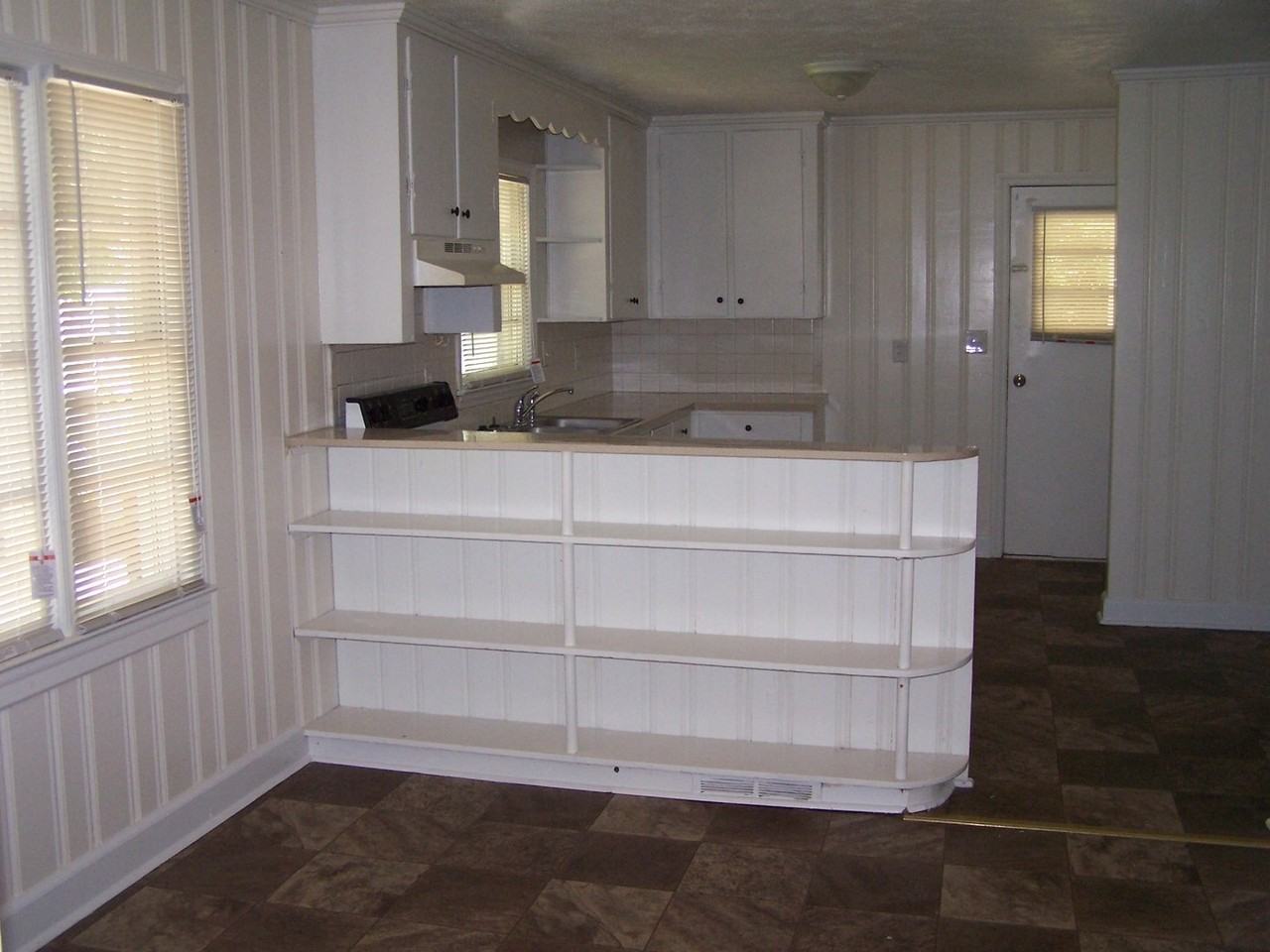 3818 Cavalier Dr - Photo 3 of 6