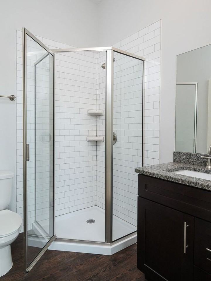 779 Nw 9th St - Photo 5 of 20