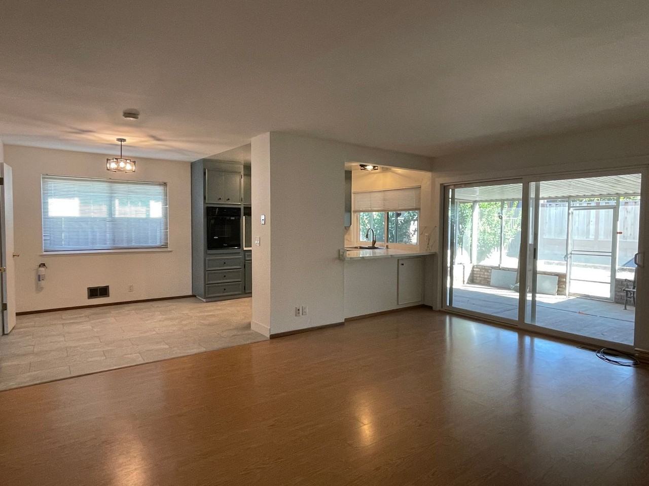 1016 Wilsham Dr - Photo 4 of 12