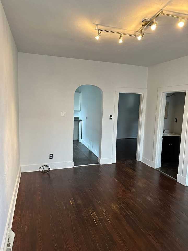 529 Walnut Street - Photo 3 of 26