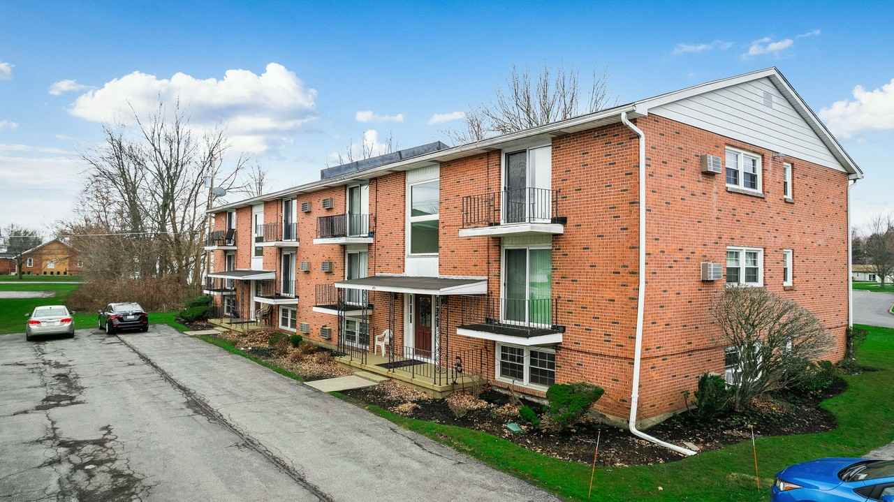 East Towne Apartments - Photo 7 of 7