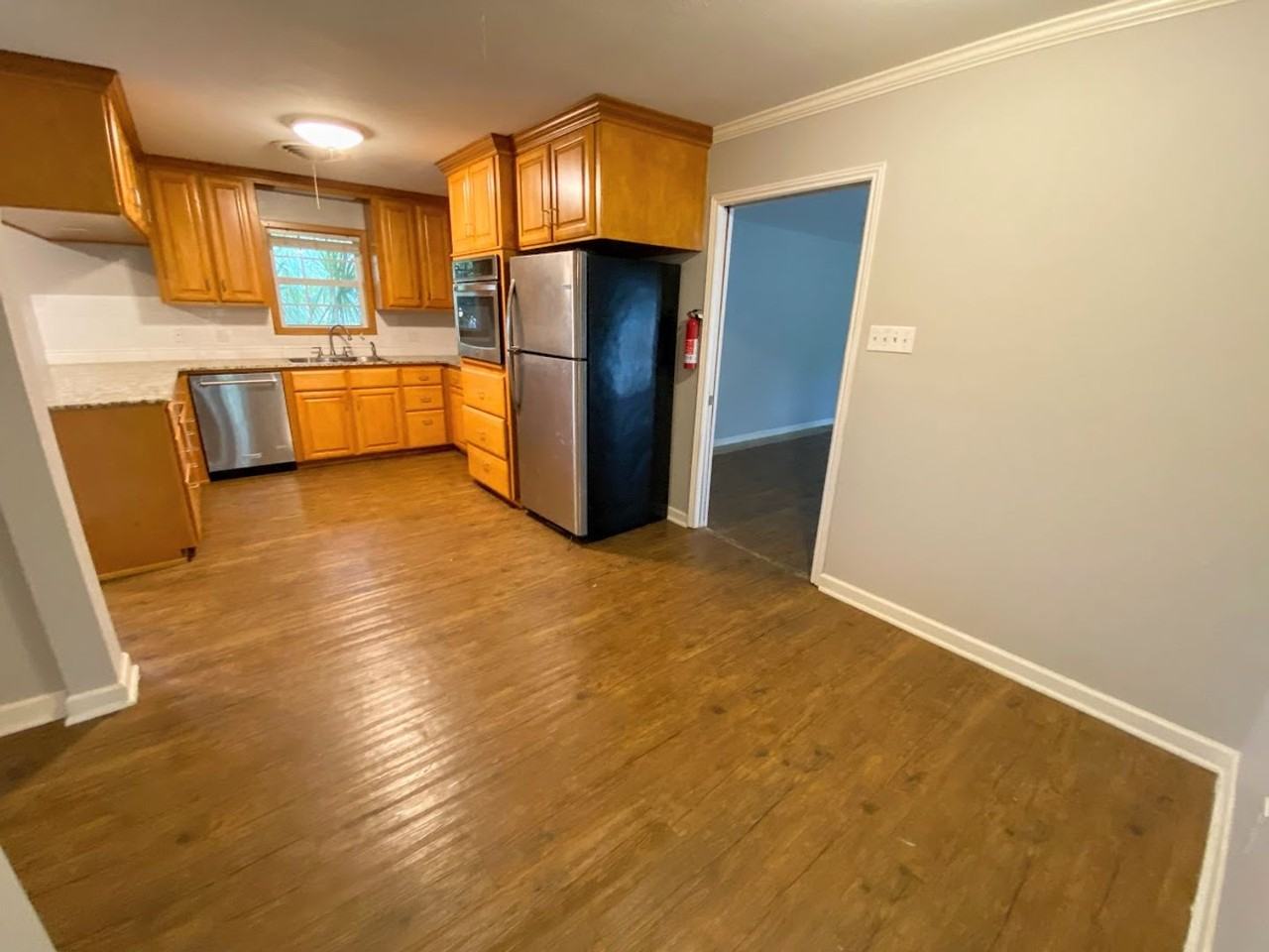 1217 Sam Houston Jones Pkwy - Photo 6 of 24