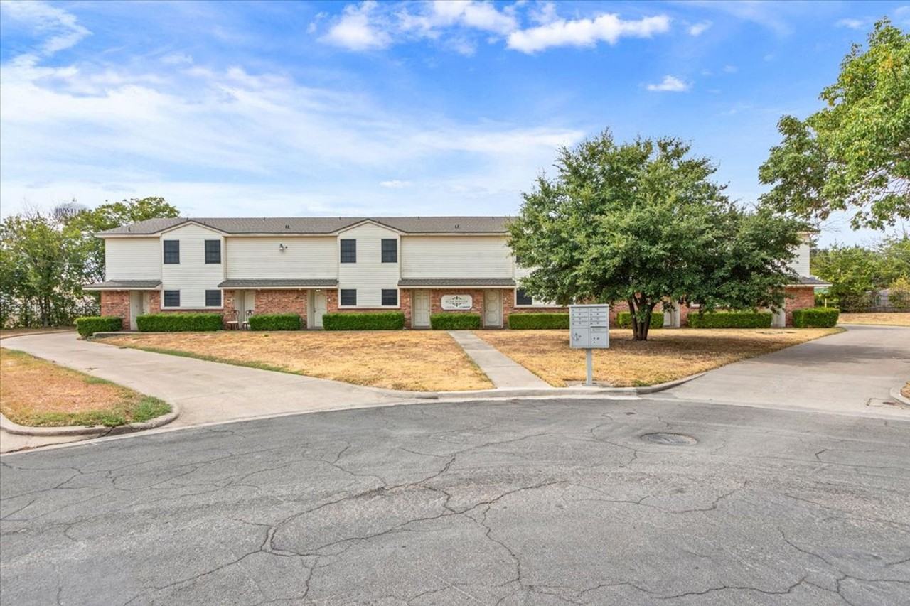 214 Romana Cir