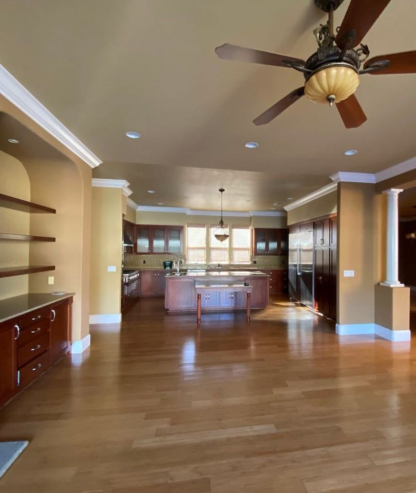661 Arlene Ct - Photo 4 of 32